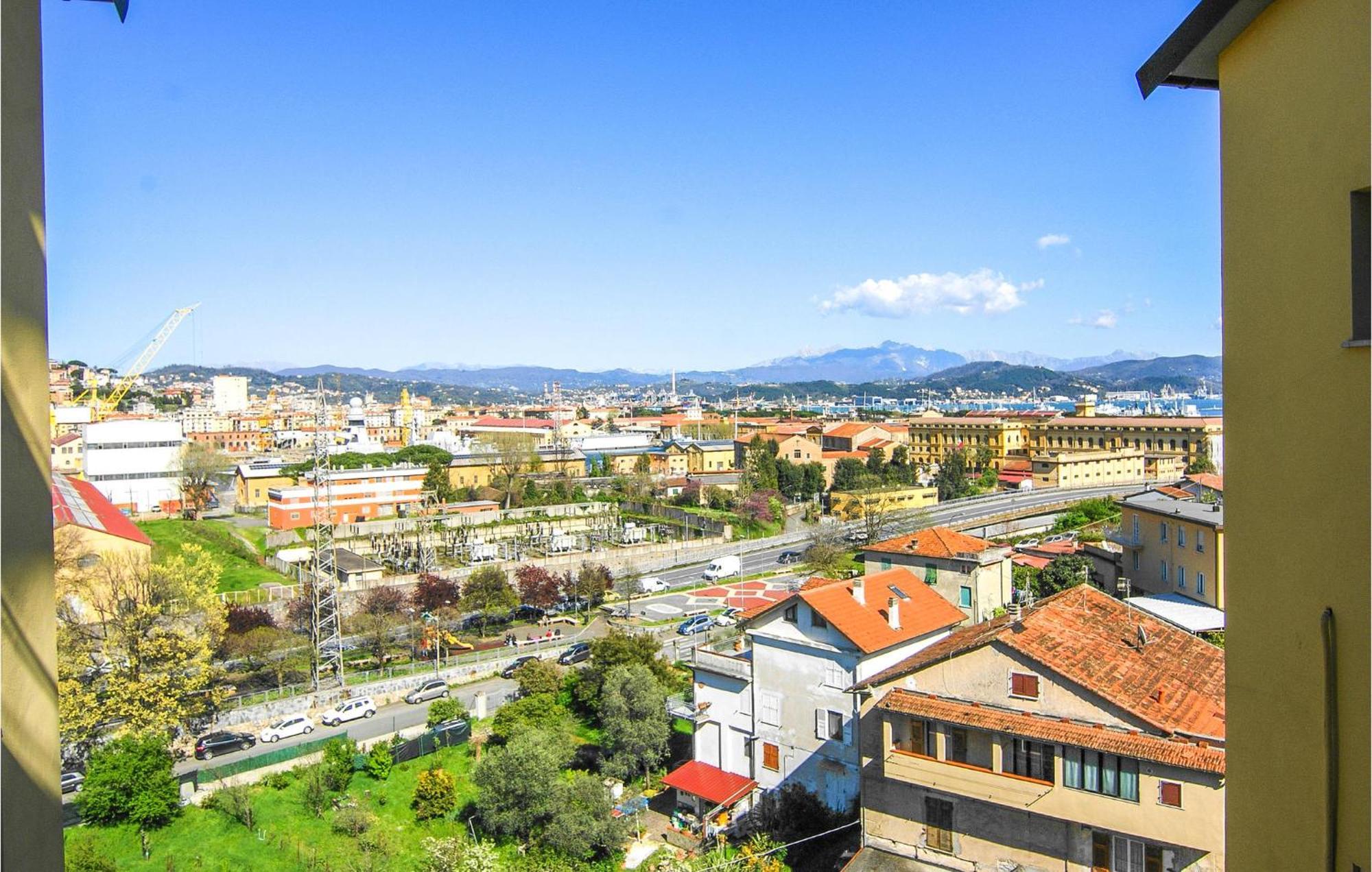 Cozy Apartment In La Spezia With Wifi Buitenkant foto