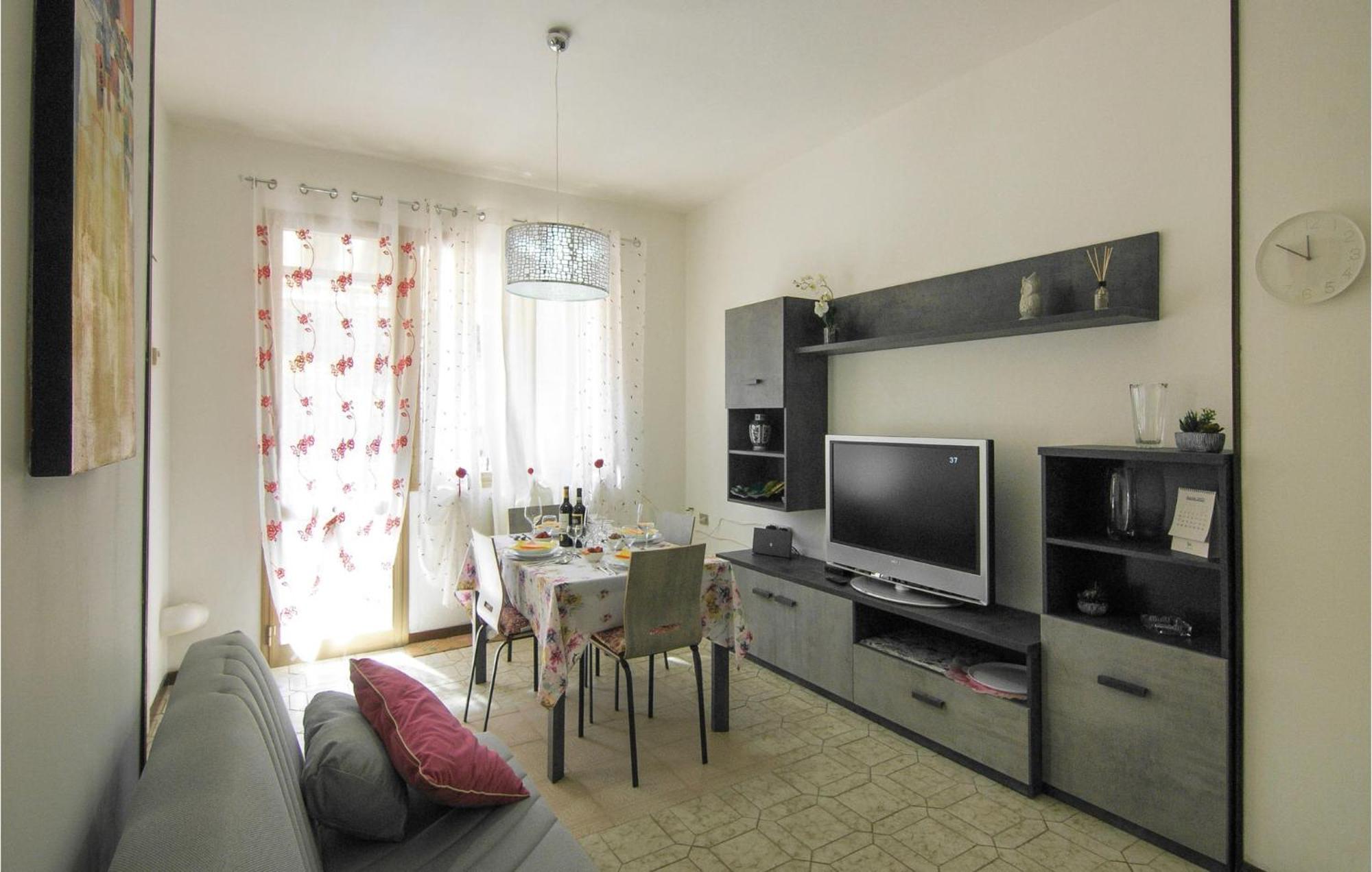 Cozy Apartment In La Spezia With Wifi Buitenkant foto