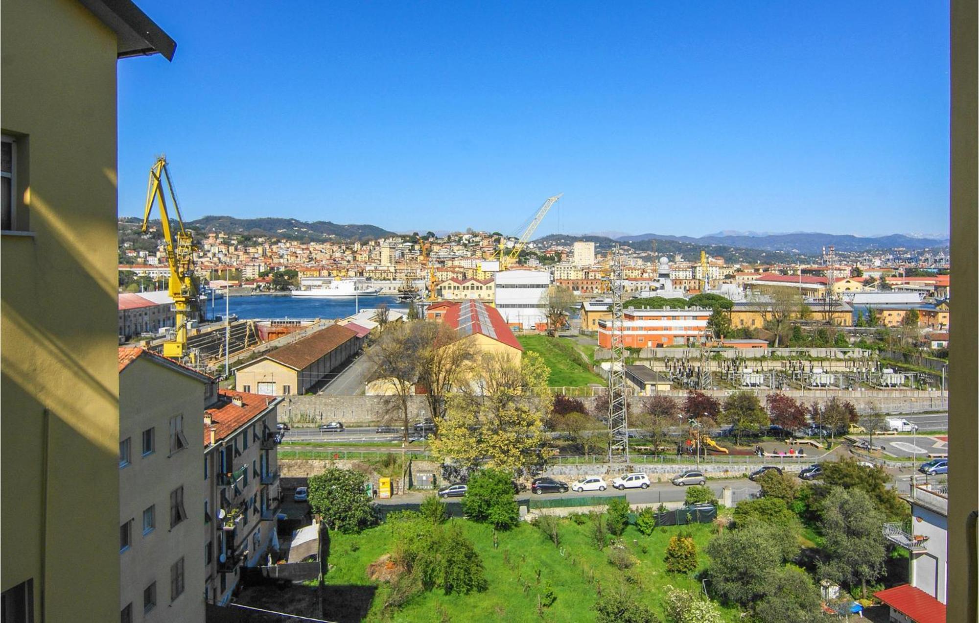 Cozy Apartment In La Spezia With Wifi Buitenkant foto