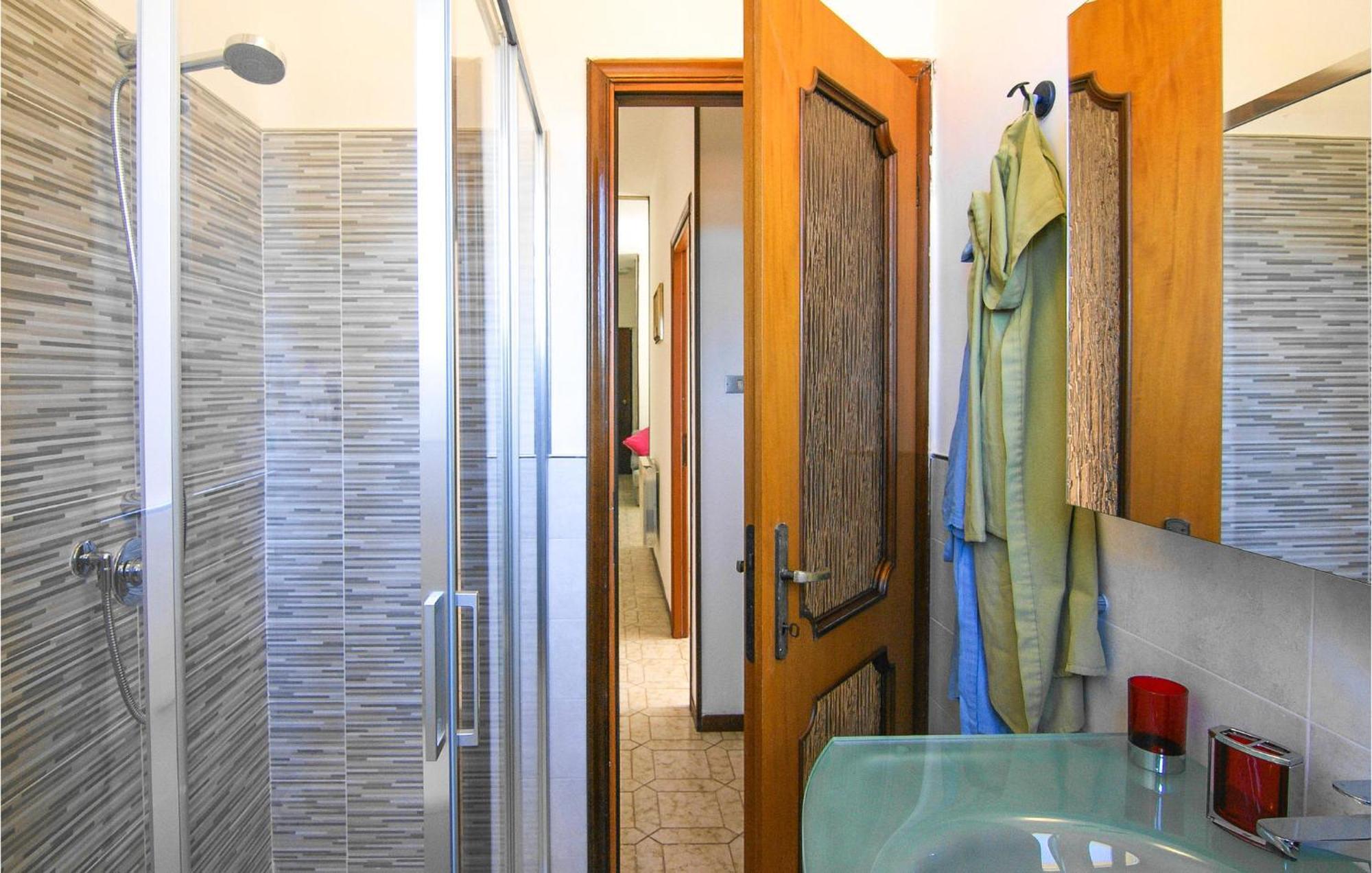 Cozy Apartment In La Spezia With Wifi Buitenkant foto